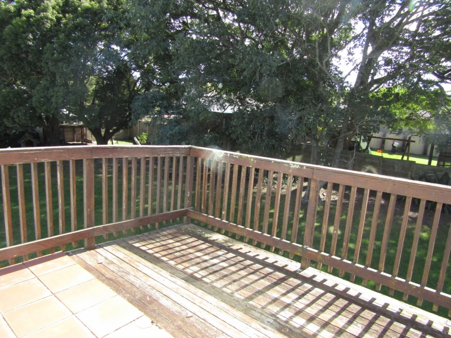 6 Bedroom Property for Sale in Humansdorp Eastern Cape